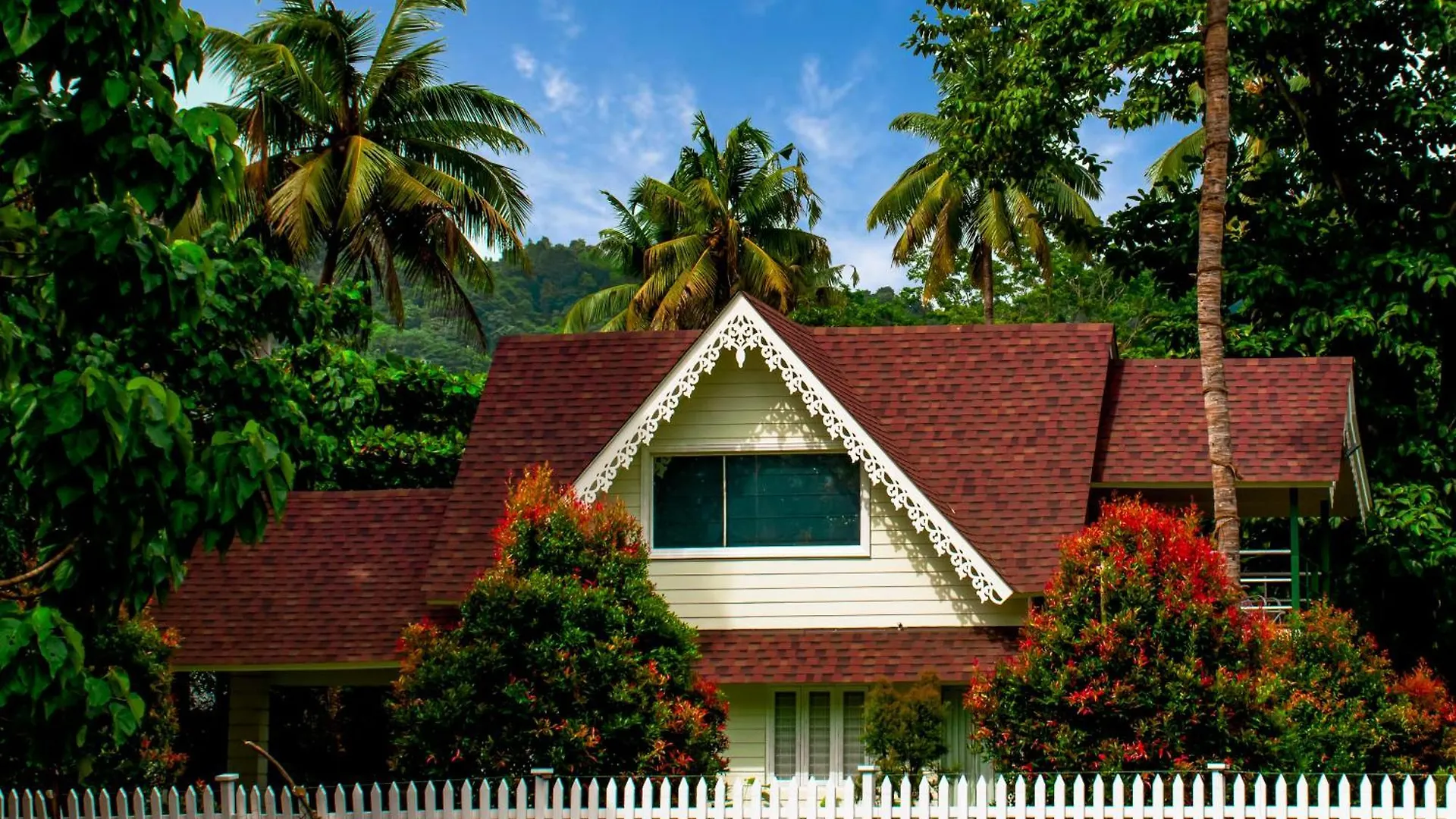 River Wild Holiday Home Athirappilly